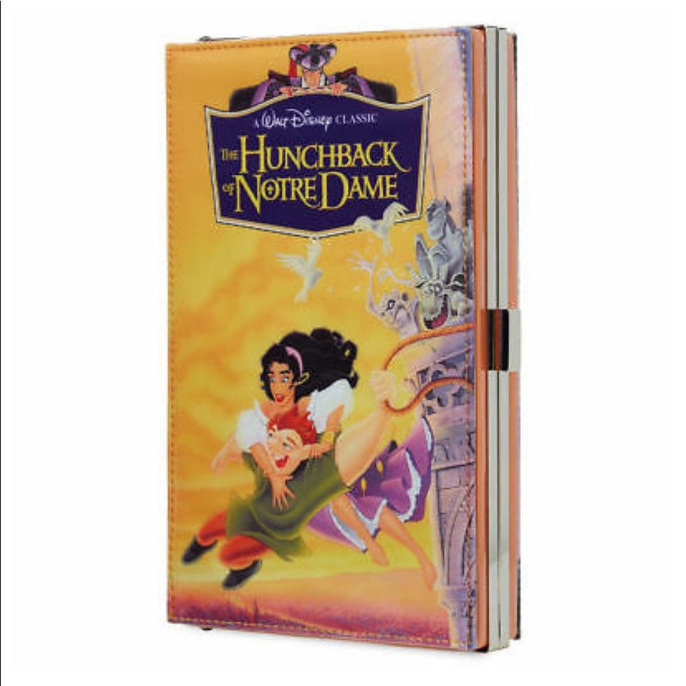NWT OH MY DISNEY Hunchback of Notre Dame Clutch